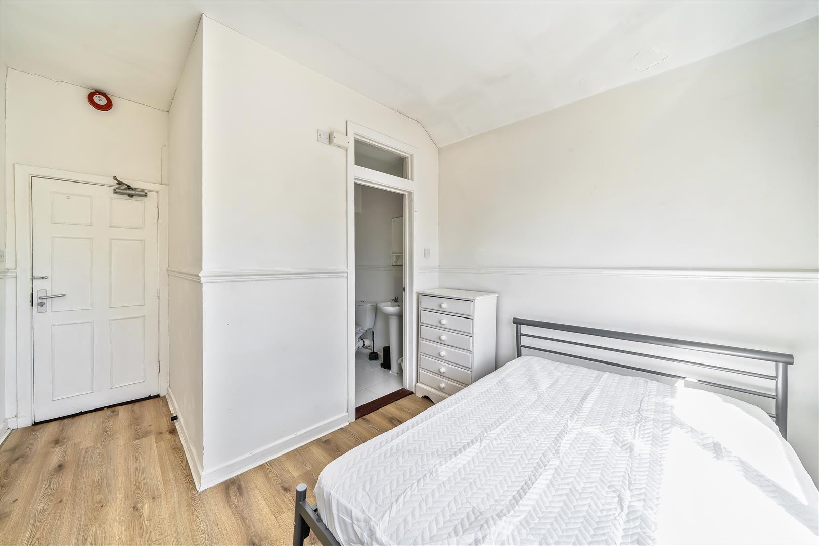Mirador Crescent, Uplands, Swansea, SA2 0QX